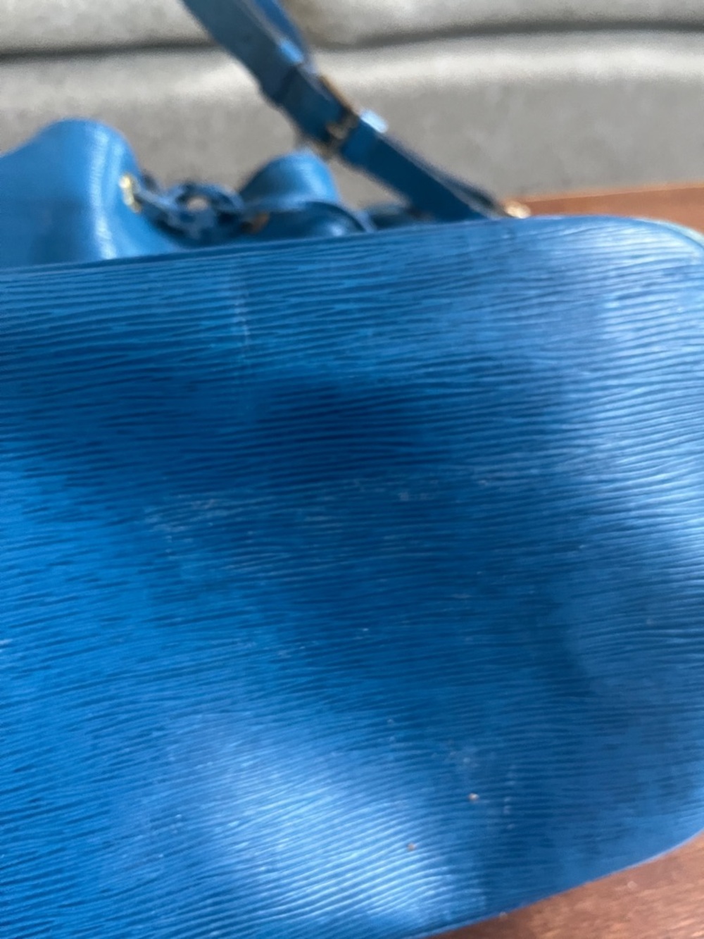 Louis Vuitton Blue Epi Leather Drawstring Hobo - Picture 14 of 16
